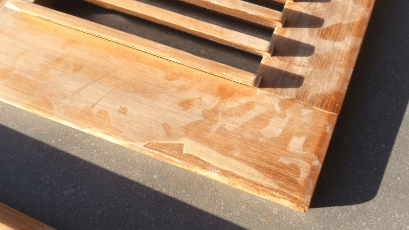 How to Remove Polyurethane from Wood: Stripping Polyurethane